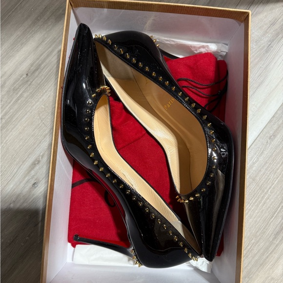 Christian Louboutin Anjalina heels size 39